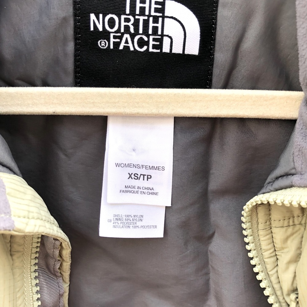 North Face Light Puffer Jacket - Picture 10 of 12